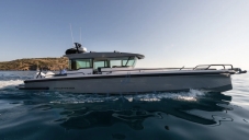 Axopar 37 Cross Cabin