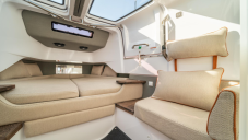 Axopar 37 Cross Cabin