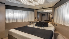 Ferretti 780
