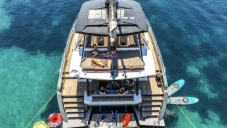 Moon Yacht 60 Fly