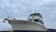 Riviera 48 Flybridge