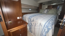 Riviera 48 Flybridge